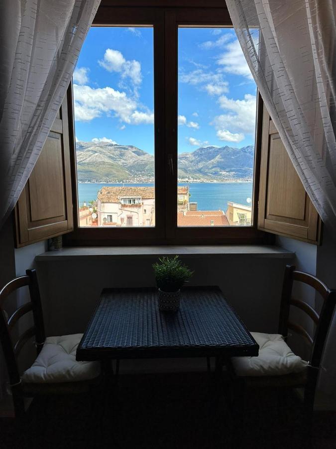 La Finestra Sul Duomo Daire Gaeta Dış mekan fotoğraf