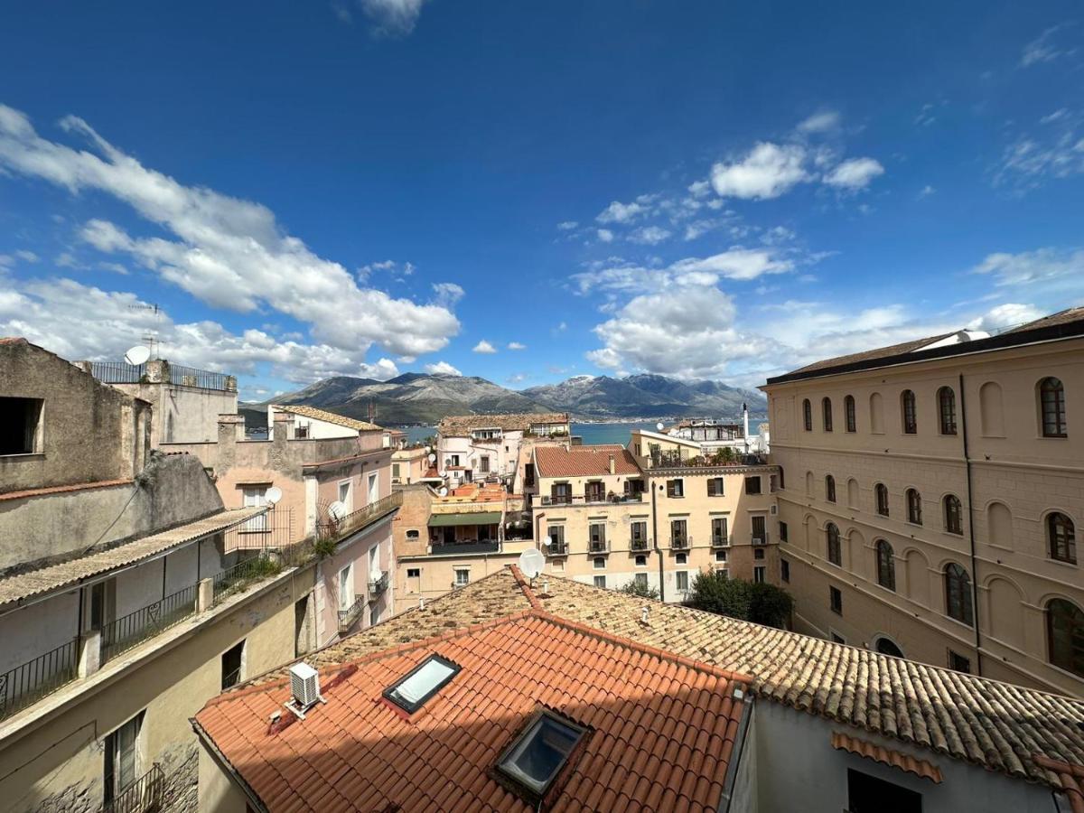 La Finestra Sul Duomo Daire Gaeta Dış mekan fotoğraf